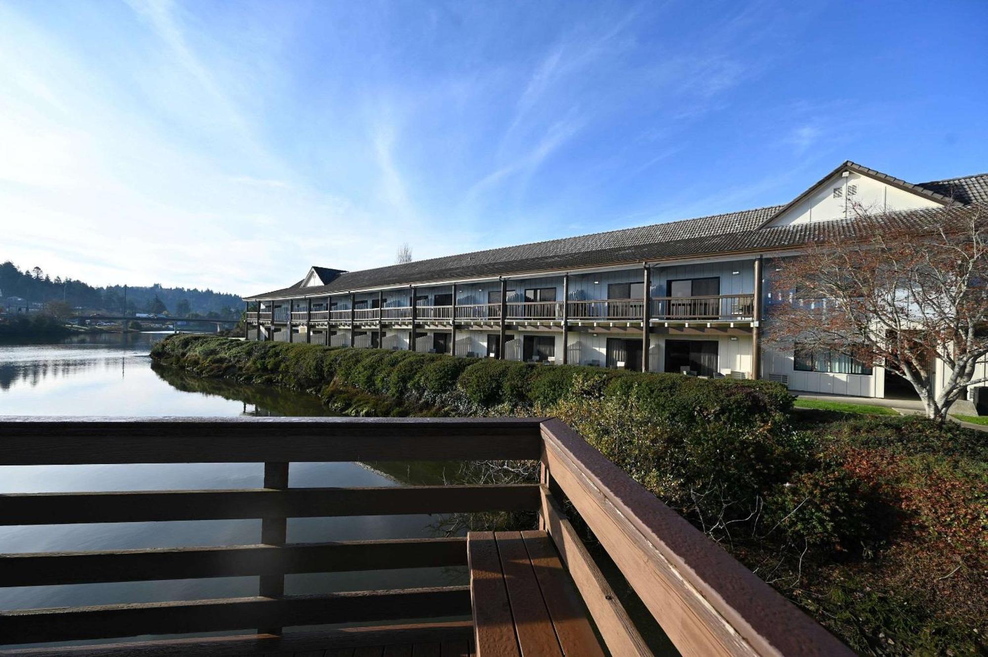 Edgewater Inn And Suites, Ascend Hotel Collection Coos Bay Luaran gambar